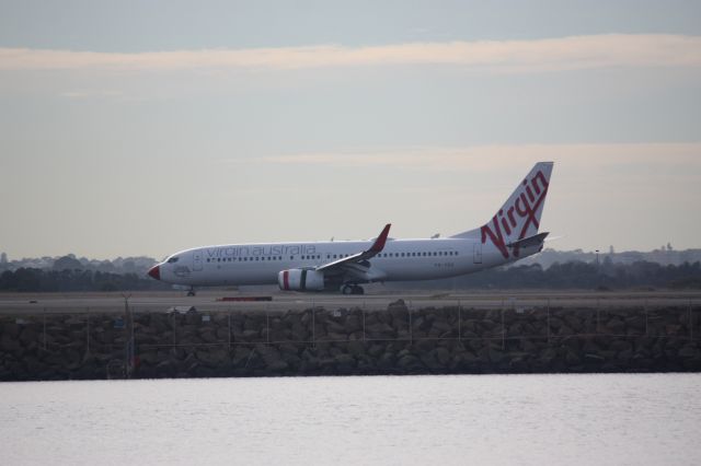 Boeing 737-800 (VH-VOQ)