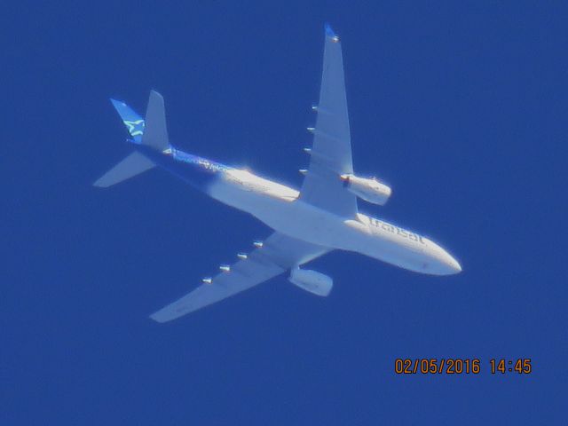 Airbus A330-200 (C-GTSN)