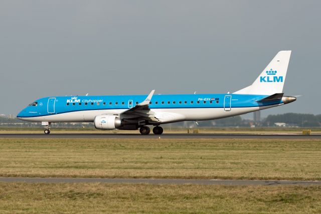 Embraer ERJ-190 (PH-EXV)