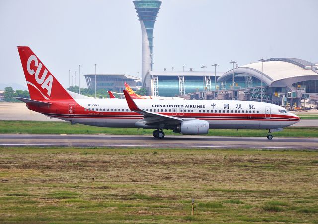 Boeing 737-700 (B-7370)