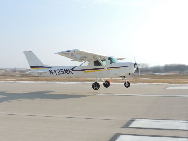 Cessna 152 (N425MK) - Maverick Flight Team's Cessna 152 practicing NIFA Competition Landings at KMKT