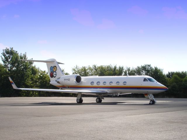 Gulfstream Aerospace Gulfstream IV (N444QG) - This 2001 Gulfstream visited the facility in the Summer of 2008. Cool logo and nicely done stripes.