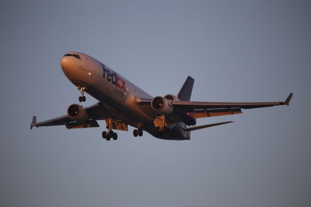 Boeing MD-11 (N573FE)