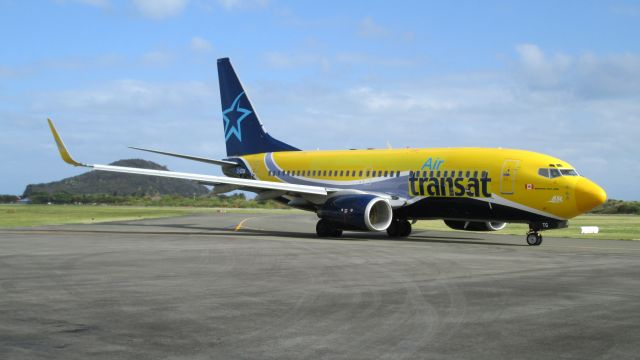 Boeing 737-700 (C-GTQI)