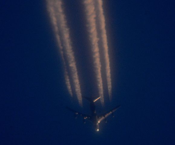 Boeing 747-400 (VH-OJT) - Qantas 12 New York, NY to Los Angeles, CA south of Cleveland 38,000 ft 04.25.17.