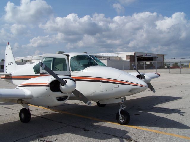 Piper Apache (N1367P) - At the Piper factory for a visit