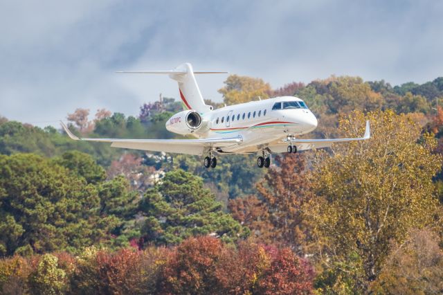 IAI Gulfstream G280 (N270PC) - N270PC is a 2017 Gulfstream G280, seen here on final approach to Atlanta's PDK executive airport on a beautiful fall afternoon. I shot this with a Canon 500mm F4 lens. Camera settings were 1/8000 shutter, F4, ISO 500. Please check out my other aviation photography. Votes and positive comments are always appreciated. Questions about this photo can be sent to Info@FlewShots.com