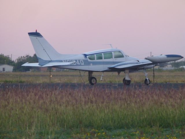 Cessna 310 (N6184Q)