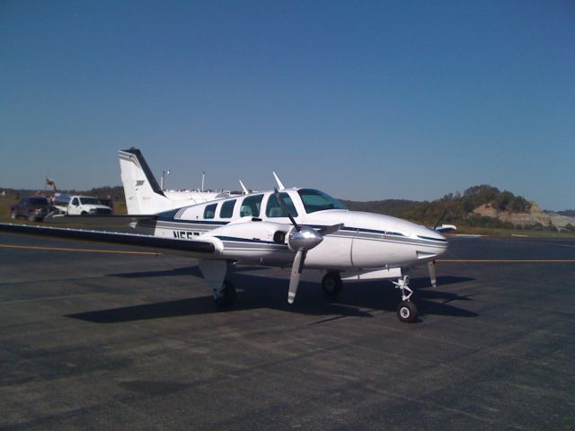 Beechcraft Baron (58) (N557CE)