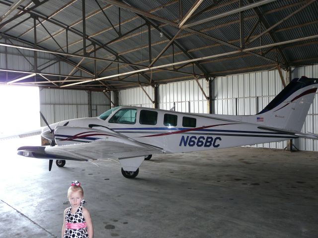 Beechcraft Baron (58) (N66BC)