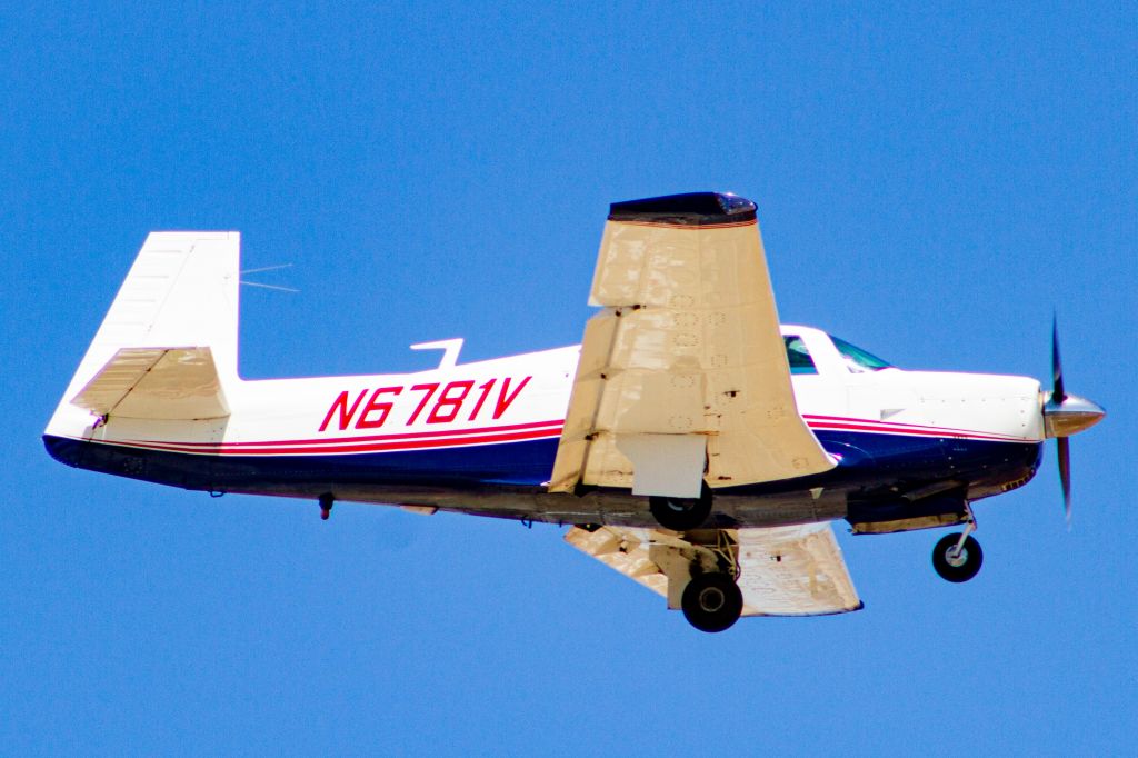 Mooney M-20 (N6781V)