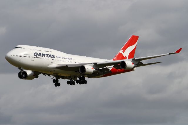 Boeing 747-400 (VH-OEI)