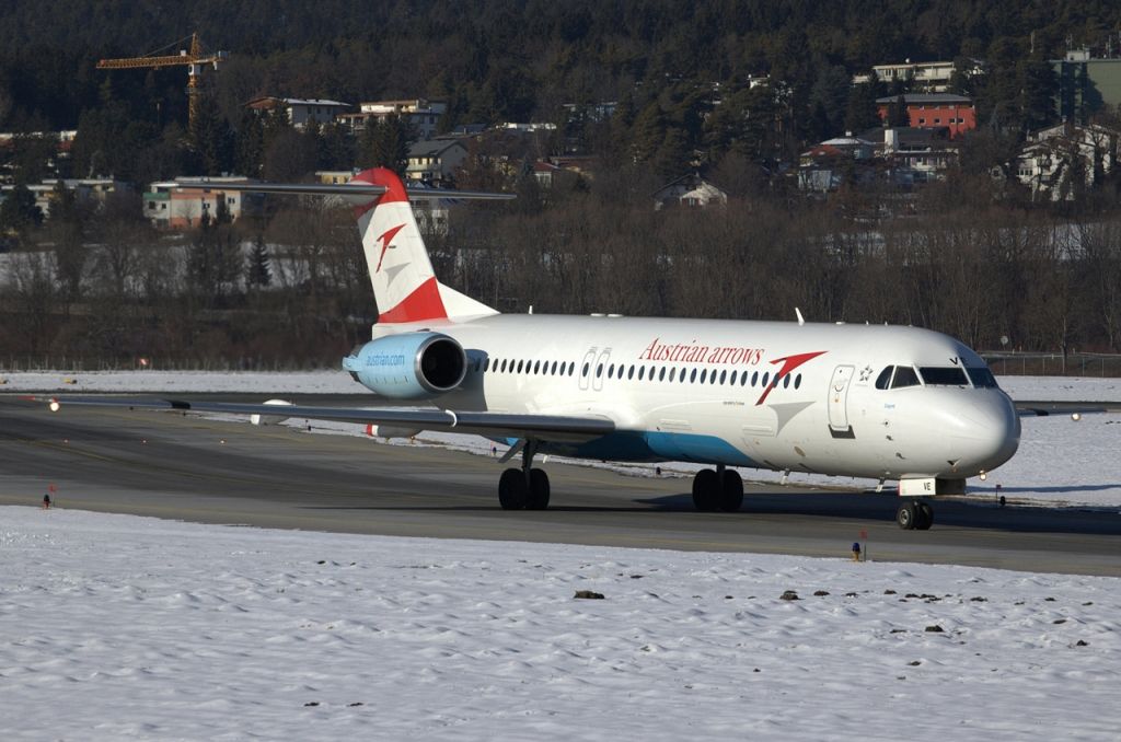Fokker 100 (OE-LVE)