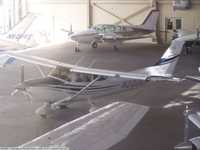Cessna Skylane (N2006P)