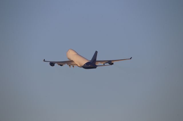 Boeing 747-400 (N258SN)