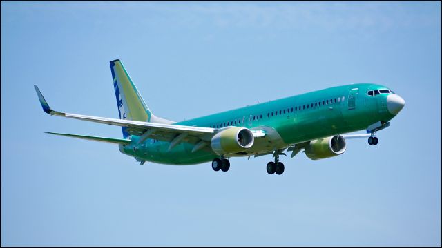 Boeing 737-900 (N288AK) - BOE320 on final to Rwy 16R during a B1 flight from KRNT to KBFI on 5.14.18. (B737-990(ER)(WL) / ln 6954 / cn 60575).