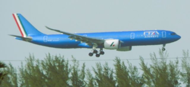 Airbus A330-900 (EI-HJO) - An ITA A330-900neo Arriving from Rome,Fiumicino,{FCO/LIRF}