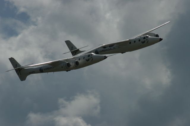 — — - The White Night visits the EAA in 2009