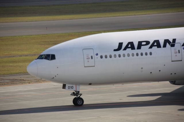 Boeing 777-200 (JA010D)