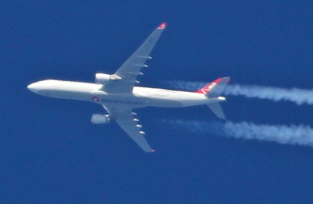 Airbus A330-300 (TC-JNZ) - LIAISON ISTAMBUL - WASHINGTON VERTICAL COTES VENDEE 34 000 FT LE 13-03-2014