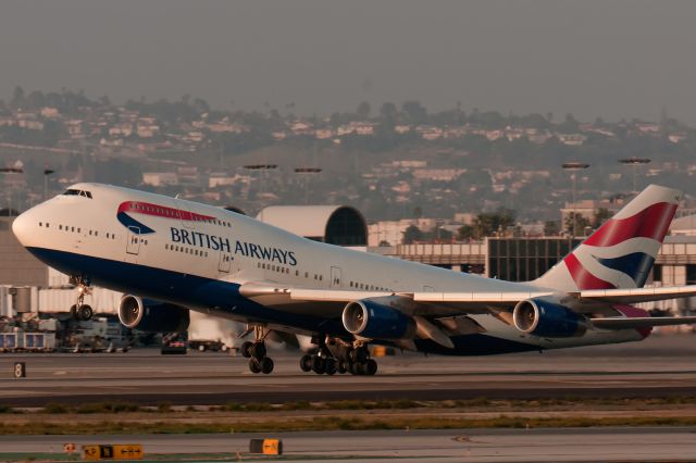 Boeing 747-400 (G-CIVE)