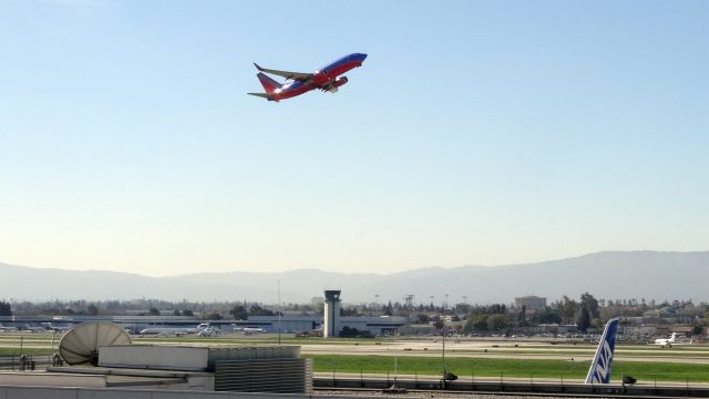 Boeing 737-700 (N969WN) - 20150225-104356.jpgbr /N969WN / Boeing 737-7H4 br /2015-02-25 WN512 San Jose (SJC) Las Vegas (LAS) 10:44-->Landed 11:49