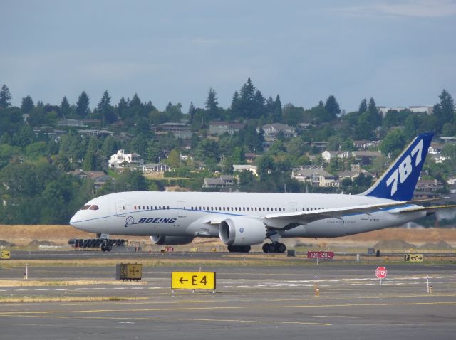 Boeing 787-8 (N787FT) - Landings and take offs from PDX. August 2010