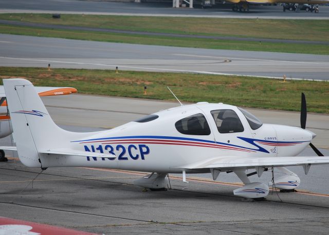 Cirrus SR-20 (N132CP) - FLIGHT TRAINING SERVICES INTERNATIONAL INC - 8/3/10