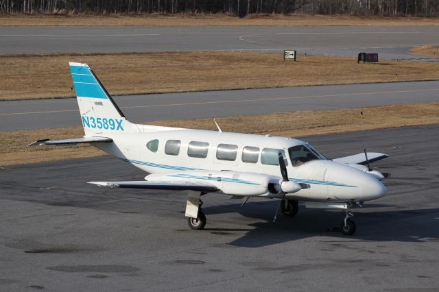 Piper Navajo (N3589X)