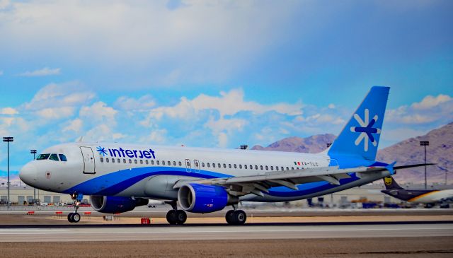 Airbus A320 (XA-TLC) - XA-TLC Interjet 2007 Airbus A320-214 - cn 3312 - Las Vegas - McCarran International (LAS / KLAS)br /USA - Nevada, April 29, 2016br /Photo: Tomás Del Coro