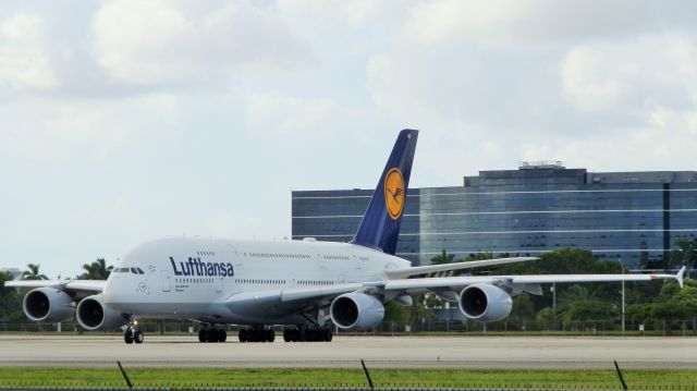 Airbus A380-800 (D-AIMK) - Named"Duesseldorf!"