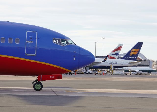 Boeing 737-700 (N767SW) - LUV Southwest 737's @ KBOS Logan !