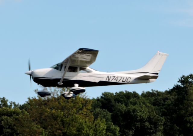 Cessna Skylane (N747UC) - Just after take off in the summer of 2018.