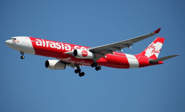 Airbus A330-300 (9M-XXC) - Short Final to Rwy 16R