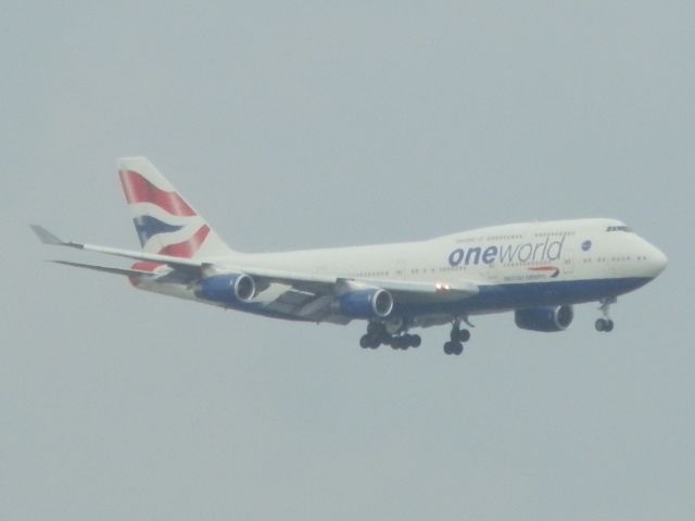 Boeing 747-400 (G-CIVM)