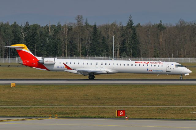 Canadair Regional Jet CRJ-100 (EC-MJP) - date: 10-Apr-2016 / CRJ-1000 !