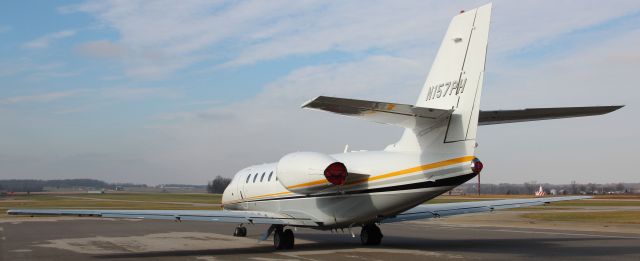 Canadair Challenger 350 (N157PH) - On our ramp in Dec of 2014