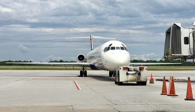 McDonnell Douglas MD-88 (N919DL)