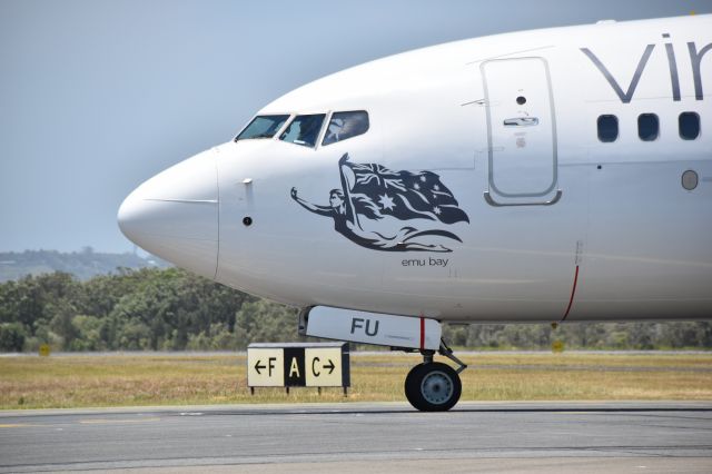 Boeing 737-800 (VH-YFU)