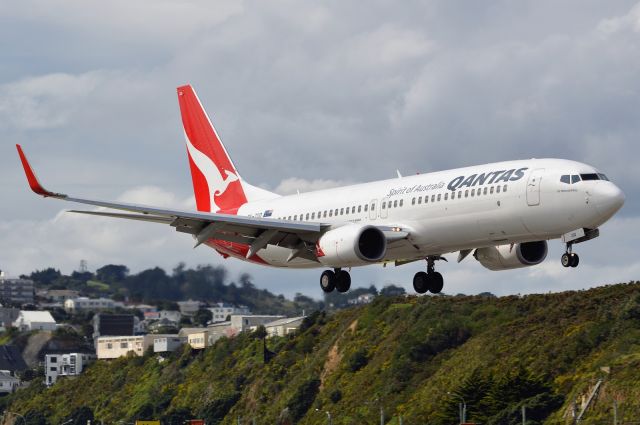 Boeing 737-800 (ZK-ZQD)