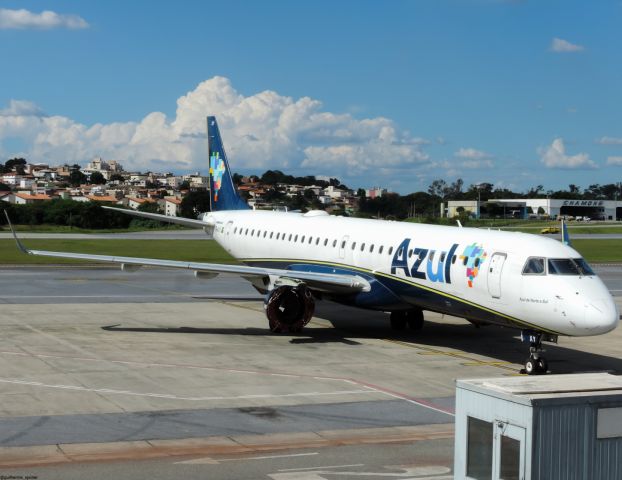 EMBRAER 195 (PR-AXY)