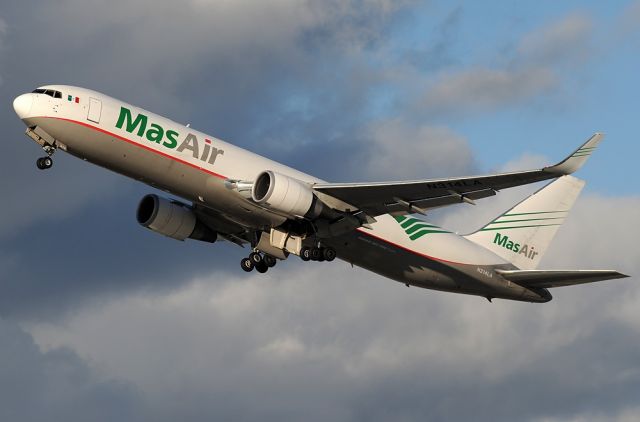 BOEING 767-300 (MAA6839)