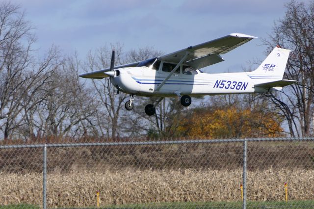 Cessna Skyhawk (N5338N)