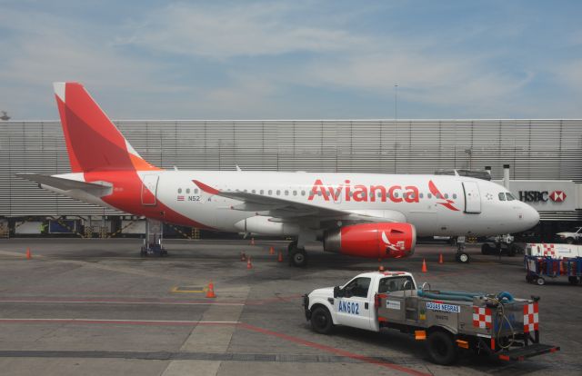 Airbus A319 (N520TA)