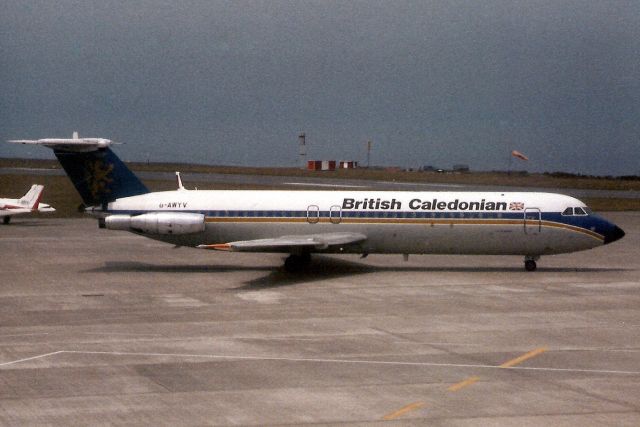 British Aerospace BAC-111 One-Eleven (G-AWYV) - Taxiing to depart rwy 27 on 21-Jul-88.br /br /Delivered new to British United Airways on 26-Jun-69. Registration cancelled 17-Dec-04. Broken up at EGHH.