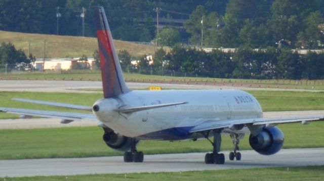 Boeing 757-200 (N525US) - Delta 1774 departing to Atlanta at 7:04 P.M.  Taken June 7, 2015. 