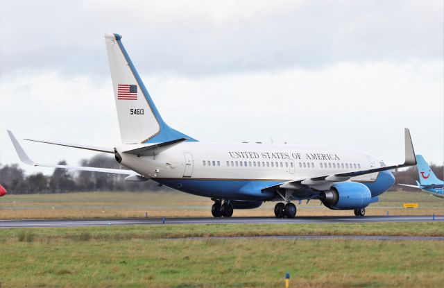 Boeing 737-700 (05-4613) - "spar10" usaf c-40c 05-4613 arriving in shannon 18/12/20.