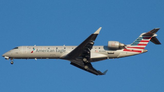 Canadair Regional Jet CRJ-700 (N514AE) - A PSA CRJ7 on final for CVG.