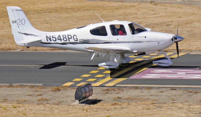 Cirrus SR-22 (N548PG)