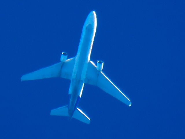 Boeing MD-11 (N523FE)